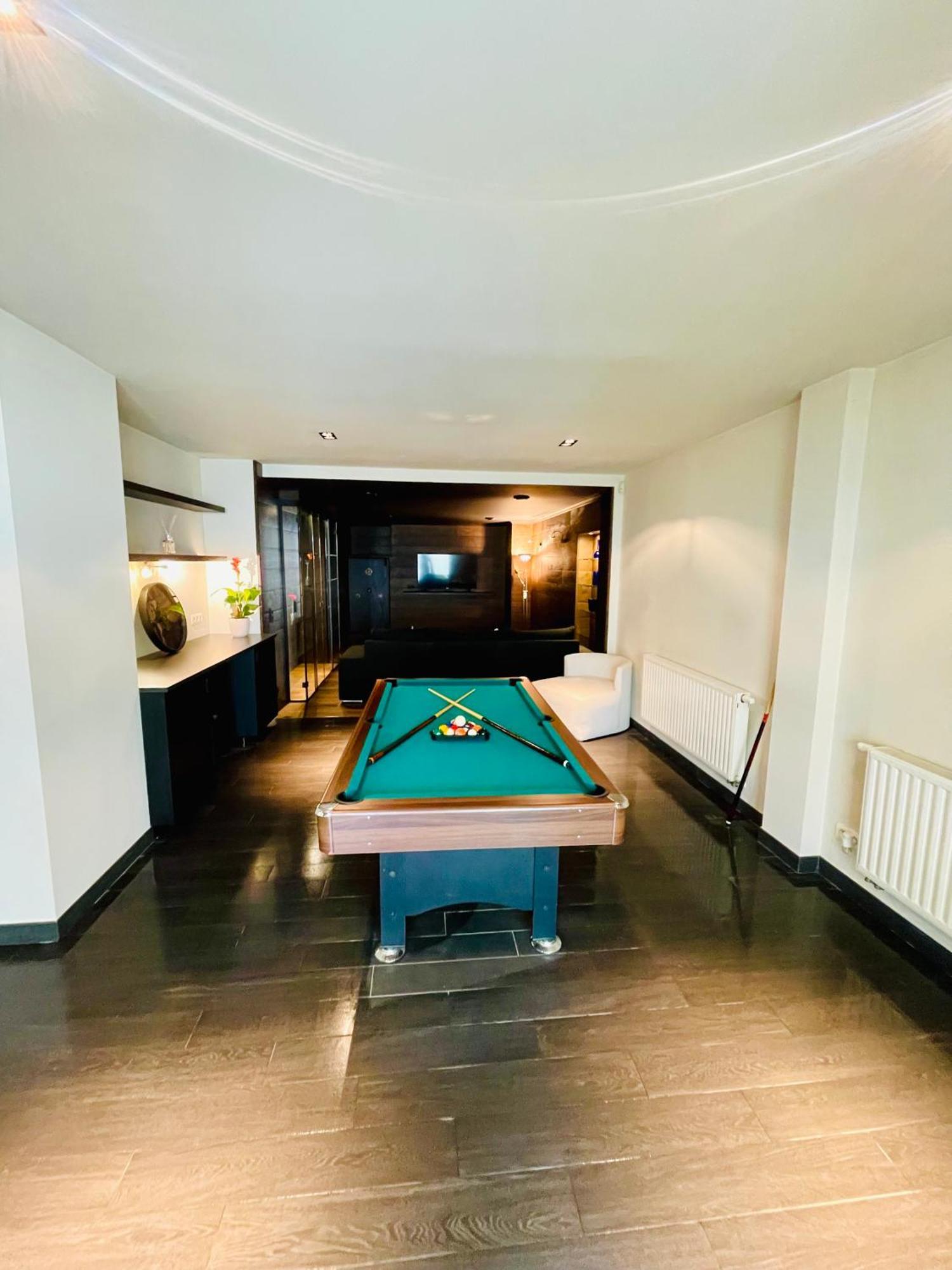 Down Town Spacious Loft Retreat With Private Parking Brüsszel Kültér fotó