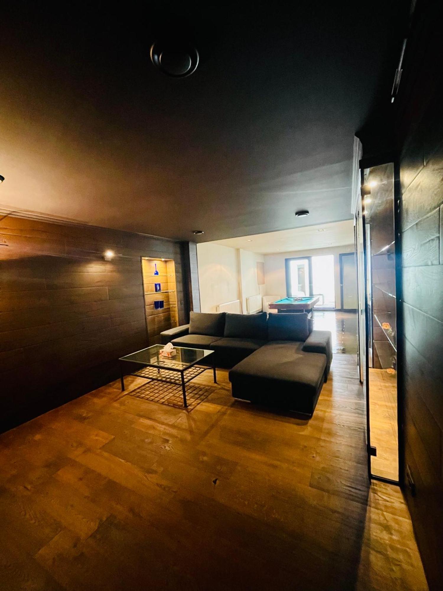 Down Town Spacious Loft Retreat With Private Parking Brüsszel Kültér fotó